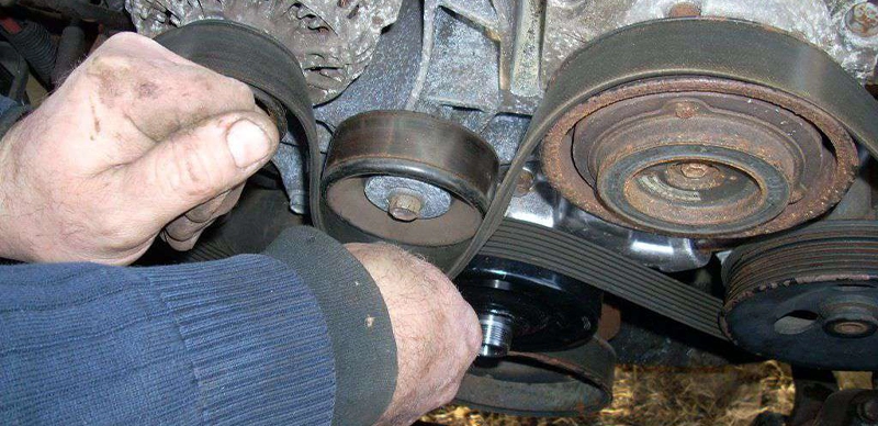 تسمه دینام چیست و چرا سالم بودن آن مهم است؟