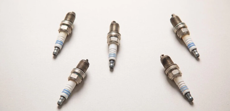 شمع خودرو چیست و چرا زنگ میزند؟