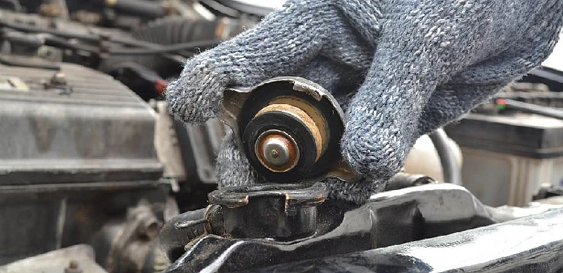 آیا با تعویض درب رادیاتور مشکل جوش آوردن حل می‌شود؟ 