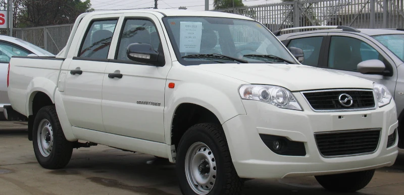 مشخصات وانت کاپرا