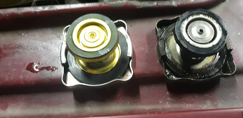 علائم خرابی درب رادیاتور که نباید نادیده بگیرید