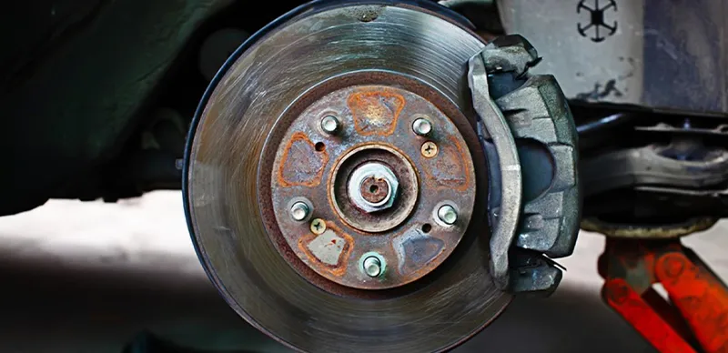 علت لرزش ماشین در هنگام ترمز